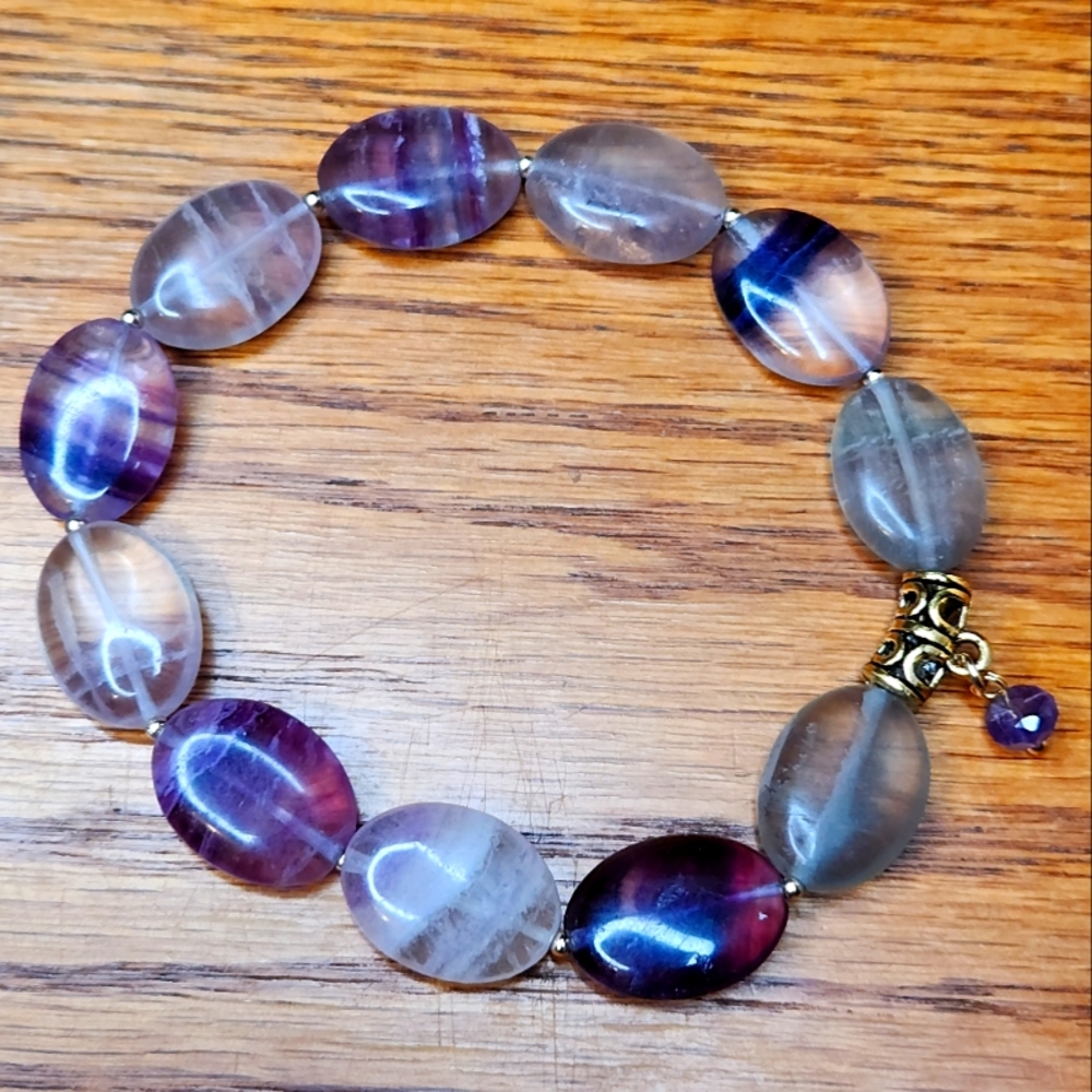NWT Lavishing Fluorite with gold accents Stretch Bracelet